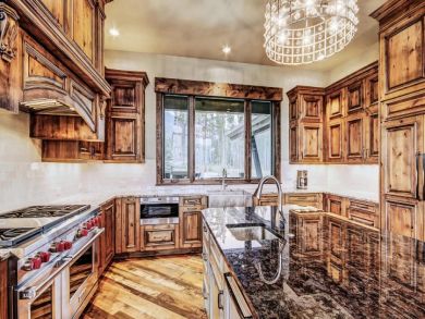 Breckenridge Ski in Ski Out Home, 6 Bedrooms.